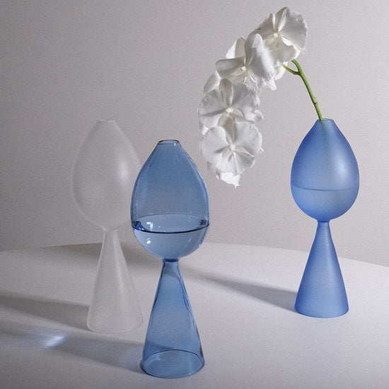 clear b Bud Vase clear aqua 花瓶 - Hunt Tokyo