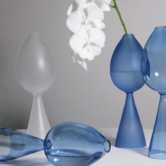 clear b Bud Vase clear aqua 花瓶 - Hunt Tokyo